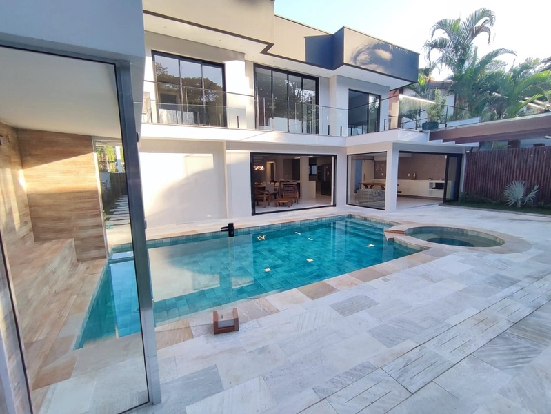Casa à venda na Riviera de São Lourenço Módulo 28 Bertioga - Parcela: 23ª foto da galeria de imagens do imóvel