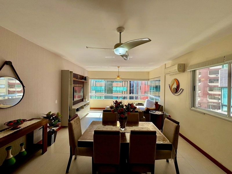 Apartamento de frente: 24ª foto da galeria de imagens do imóvel