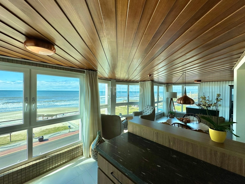 APARTAMENTO À VENDA COM VISTA PARA MAR APENAS UM APTO POR ANDAR: 1ª foto da galeria de imagens do imóvel