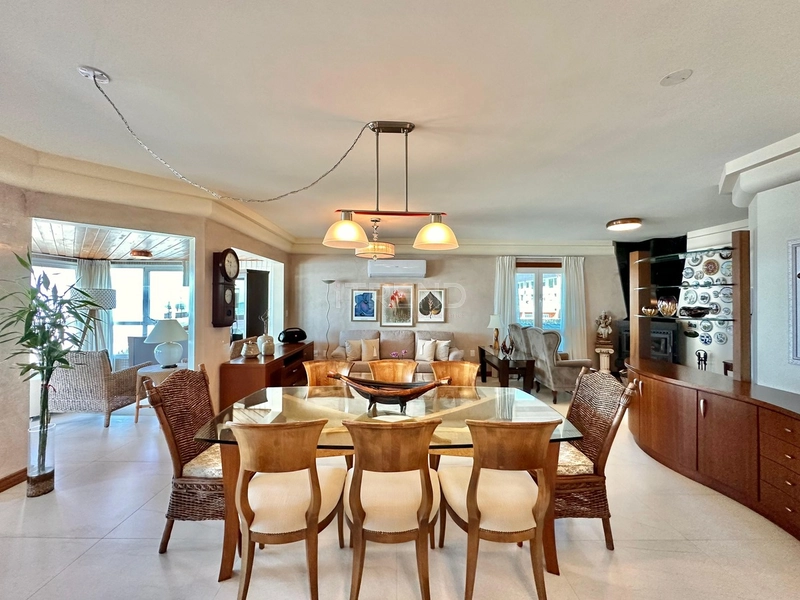 APARTAMENTO À VENDA COM VISTA PARA MAR APENAS UM APTO POR ANDAR: 8ª foto da galeria de imagens do imóvel