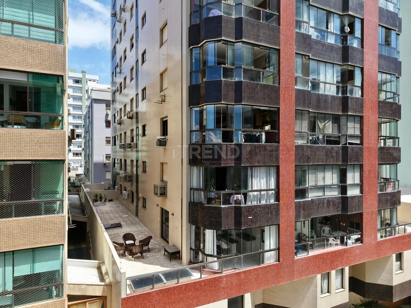 APARTAMENTO À VENDA PRÓXIMO AO MAR COM TERRACÃO: 28ª foto da galeria de imagens do imóvel