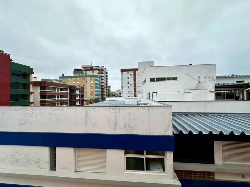 APENAS UMA QUADRA DO MAR NO CENTRO: 3ª foto da galeria de imagens do imóvel