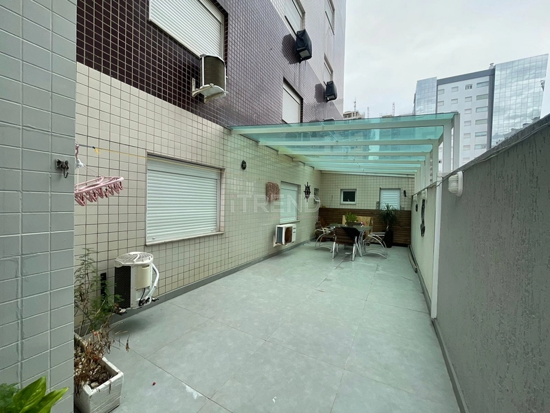 Apto com terraço: 8ª foto da galeria de imagens do imóvel