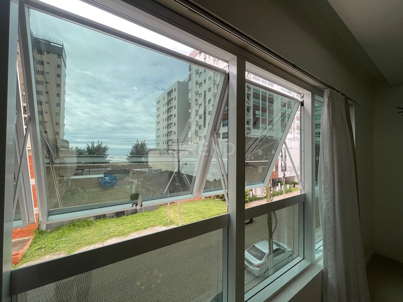 Apto com terraço: 10ª foto da galeria de imagens do imóvel