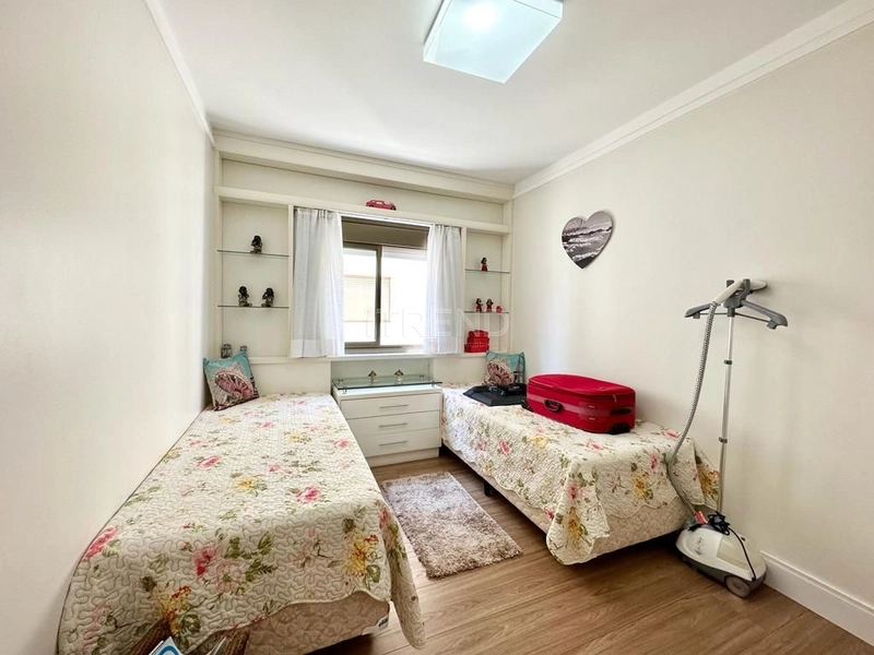 Amplo apartamento de frente perto do mar.: 8ª foto da galeria de imagens do imóvel