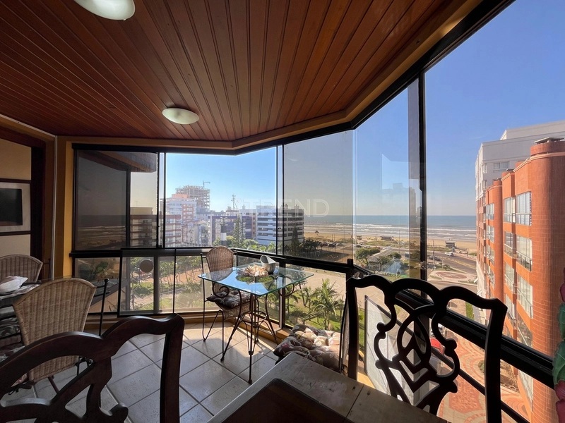 Na Praça do Farol - Vista para o Mar: 1ª foto da galeria de imagens do imóvel