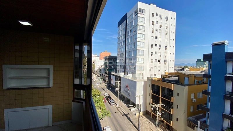 Dois quartos de frente no coração da cidade: 1ª foto da galeria de imagens do imóvel