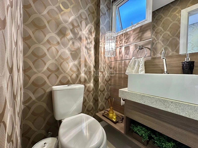 APARTAMENTO À VENDA COM VISTA PARA O MAR: 2ª foto da galeria de imagens do imóvel