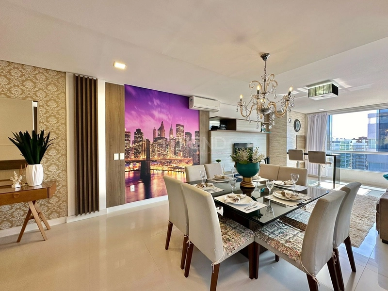 APARTAMENTO À VENDA COM VISTA PARA O MAR: 3ª foto da galeria de imagens do imóvel