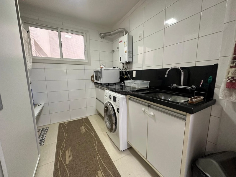 Apartamento a poucos passos do mar: 16ª foto da galeria de imagens do imóvel