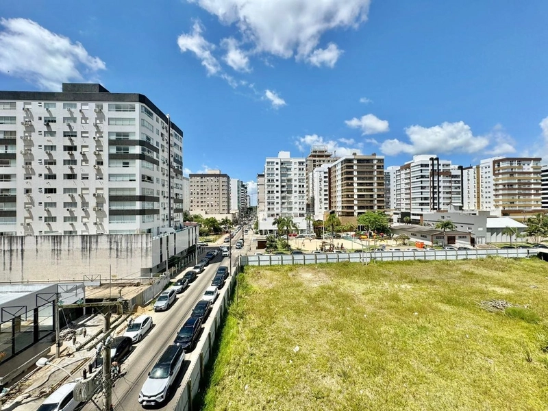 PRÓXIMO A PRAÇA E MAR: 28ª foto da galeria de imagens do imóvel