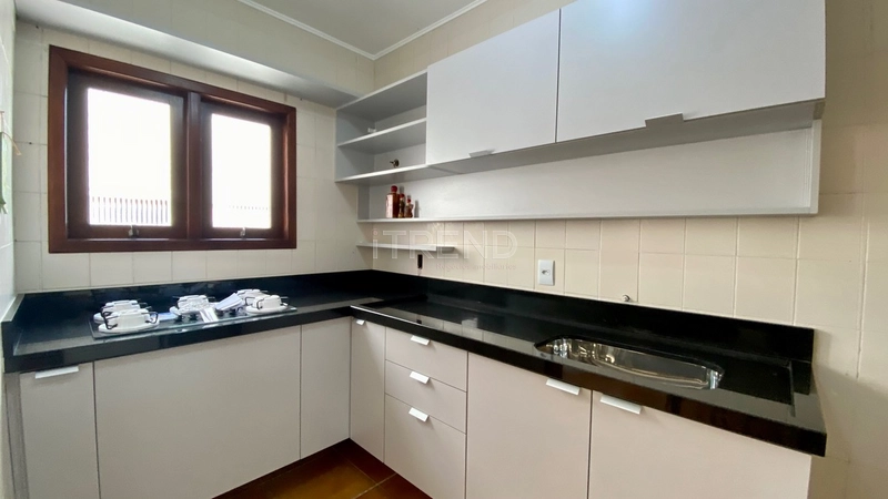 Duplex 4 dormitórios a uma quadra do mar: 20ª foto da galeria de imagens do imóvel