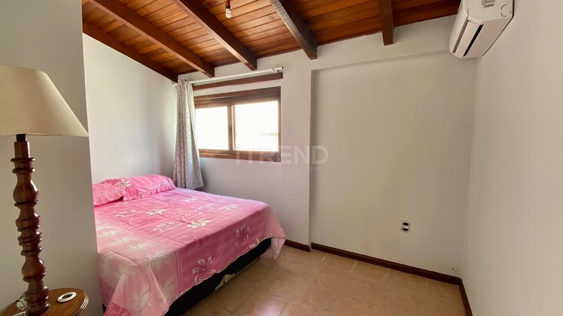 Duplex 4 dormitórios a uma quadra do mar: 23ª foto da galeria de imagens do imóvel