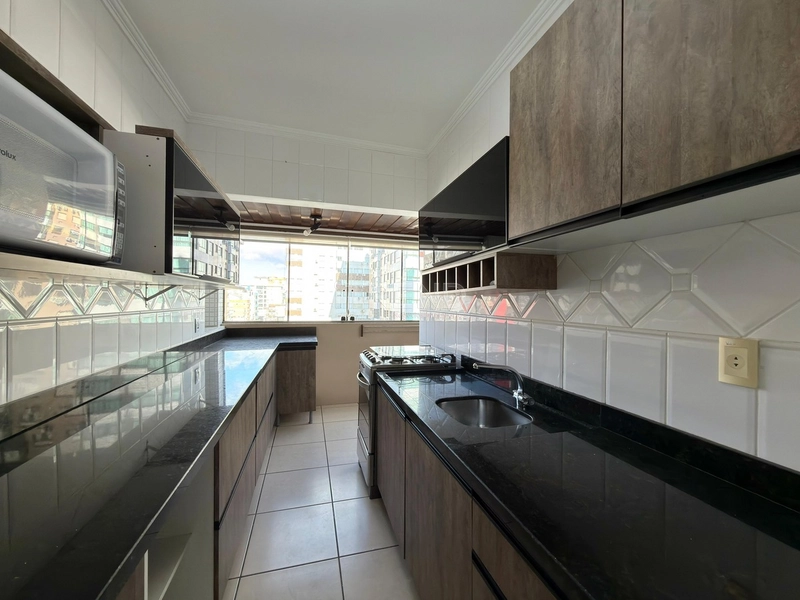 APARTAMENTO DE ESQUINA, COM VISTA PARA O MAR: 8ª foto da galeria de imagens do imóvel