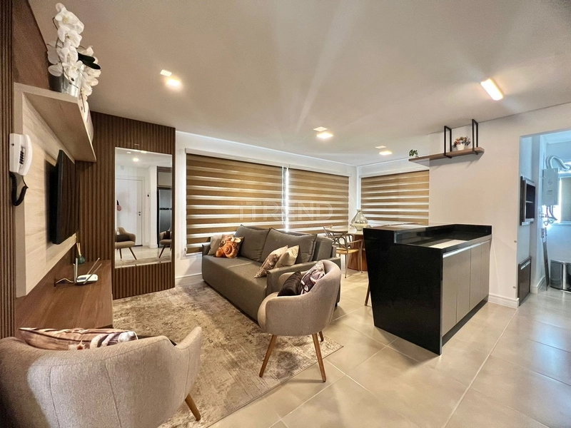 Apartamento finamente mobiliado e decorado: 2ª foto da galeria de imagens do imóvel