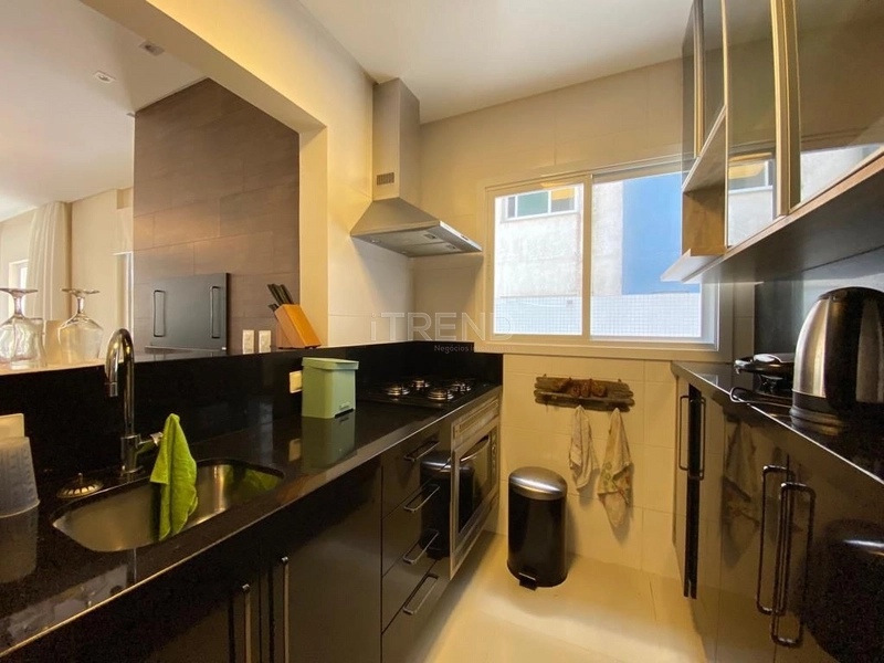 Apartamento com terraço no Centro: 9ª foto da galeria de imagens do imóvel