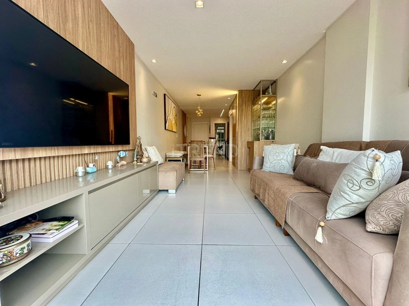 APARTAMENTO COM TERRAÇO: 4ª foto da galeria de imagens do imóvel