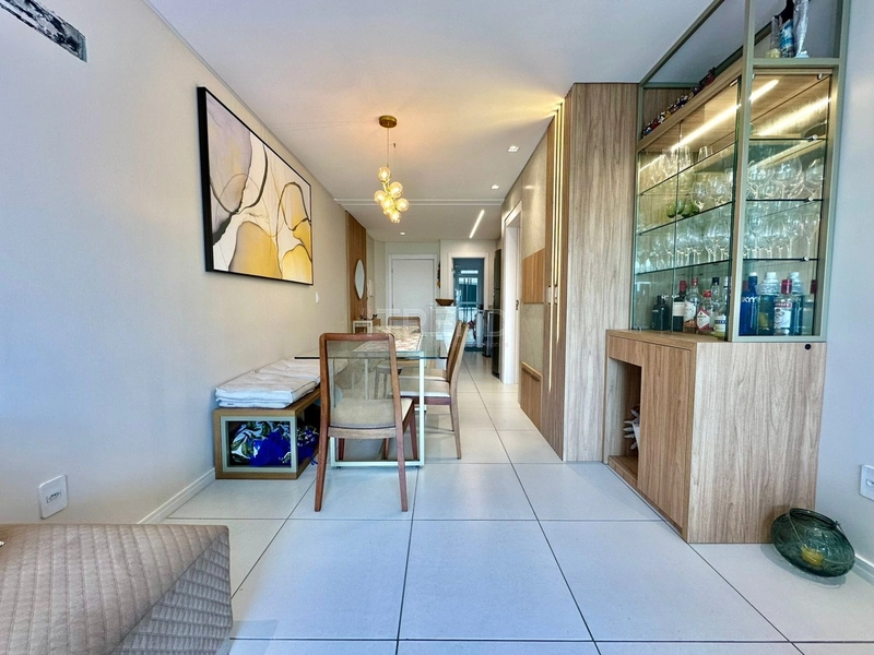 APARTAMENTO COM TERRAÇO: 11ª foto da galeria de imagens do imóvel