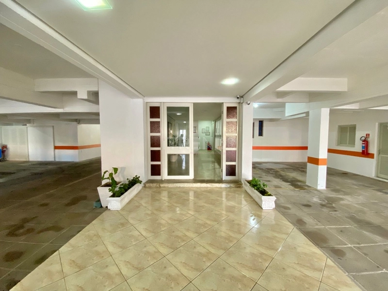 Apartamento com vista liberada: 2ª foto da galeria de imagens do imóvel