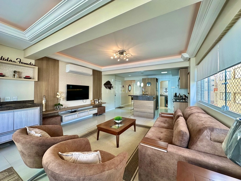 APARTAMENTO À VENDA  INFRA COMPLETA E VISTA PARA O MAR: 1ª foto da galeria de imagens do imóvel