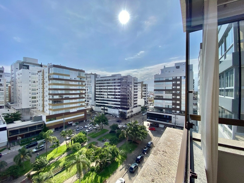 Frente Praça Tiaraju: 1ª foto da galeria de imagens do imóvel