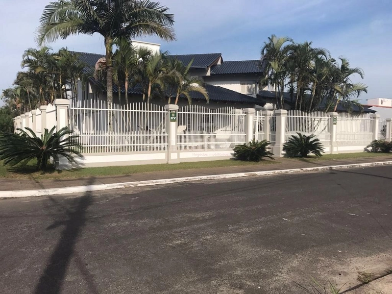 Luxuoso Sobrado bairro Girassol: 2ª foto da galeria de imagens do imóvel