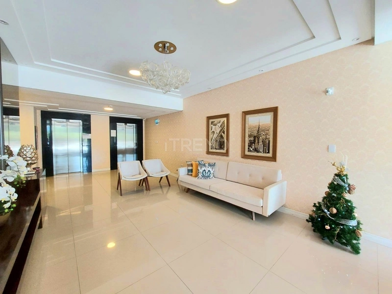 Mobiliado e Decorado - Em frente à Praça: 9ª foto da galeria de imagens do imóvel