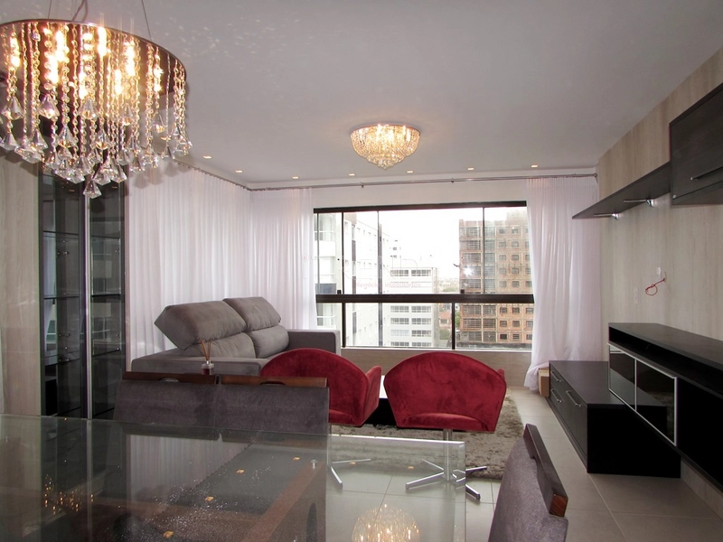 Amplo apartamento com vista liberada: 1ª foto da galeria de imagens do imóvel