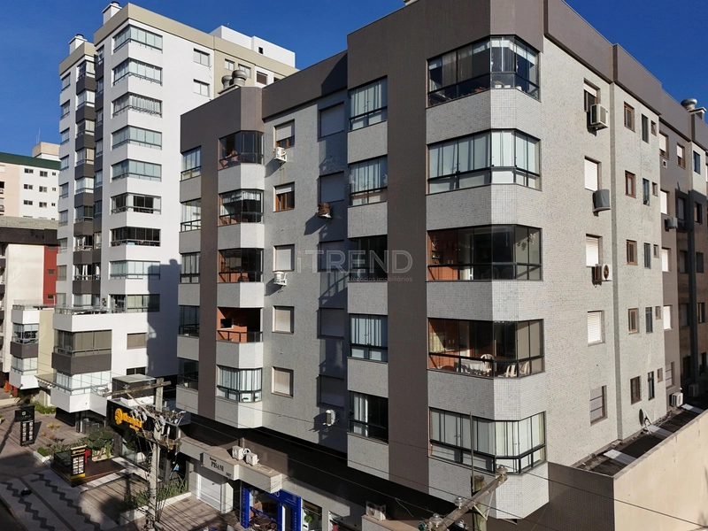 APARTAMENTO À VENDA SACADA DE FRENTE COM CHURRASQUEIRA: 2ª foto da galeria de imagens do imóvel