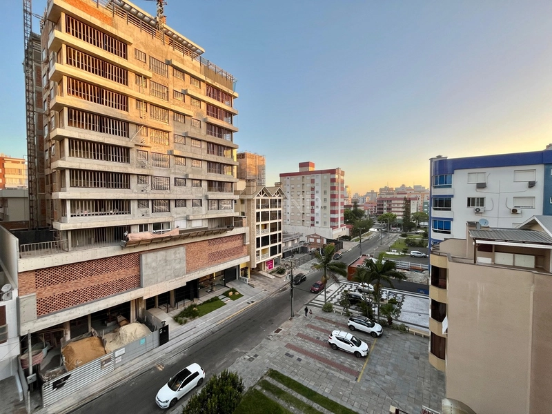 Sacada de Frente: 3ª foto da galeria de imagens do imóvel