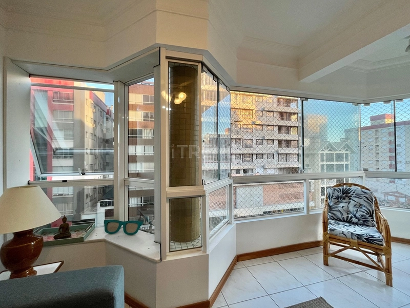 Sacada de Frente: 6ª foto da galeria de imagens do imóvel