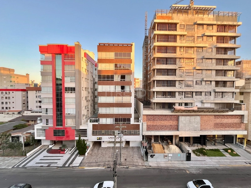 Sacada de Frente: 4ª foto da galeria de imagens do imóvel