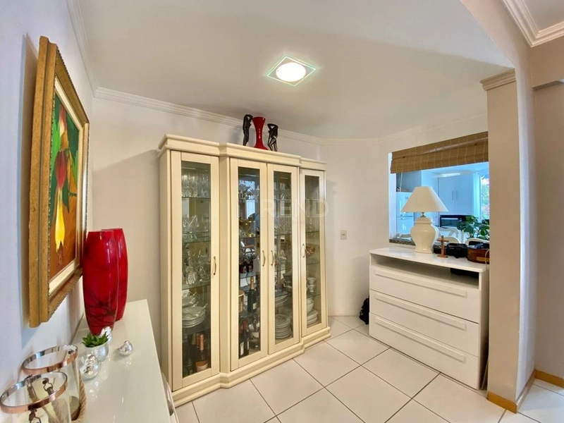Apartamento com amplo terraço em L: 18ª foto da galeria de imagens do imóvel
