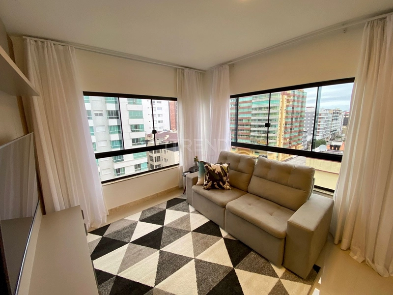 FRENTE PRAÇA MOBILIADO E DECORADO