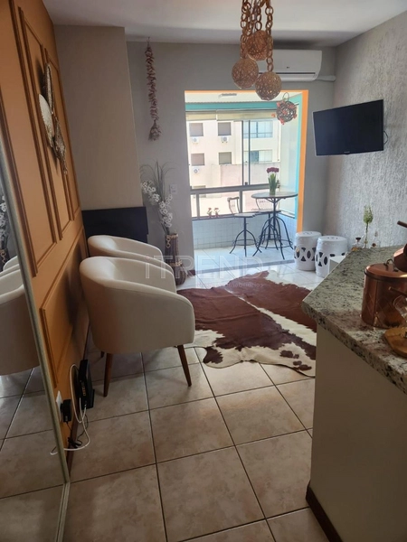 Raridade, amplo apartamento de frente!!: 8ª foto da galeria de imagens do imóvel