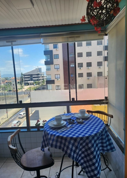 Raridade, amplo apartamento de frente!!: 1ª foto da galeria de imagens do imóvel