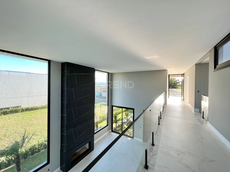 MANSÃO A BEIRA DA LAGOA DOS QUADROS!: 7ª foto da galeria de imagens do imóvel