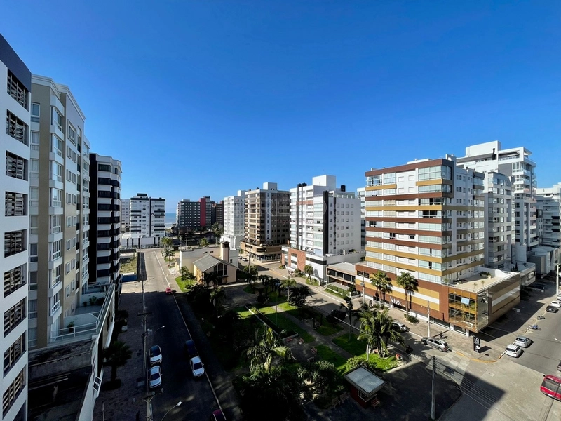 Frente para a Praça Tiarajú: 12ª foto da galeria de imagens do imóvel