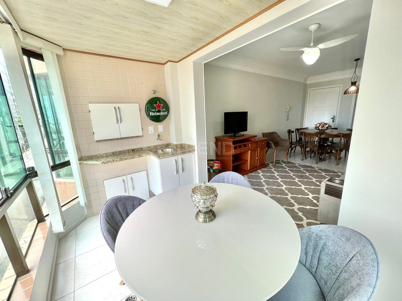 Apartamento com sacada!!: 2ª foto da galeria de imagens do imóvel