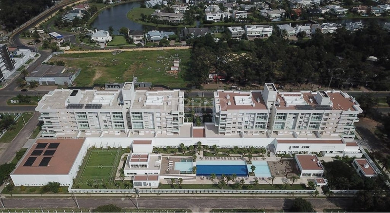 Três dormitórios com infraestrutura em Atlântida: 2ª foto da galeria de imagens do imóvel