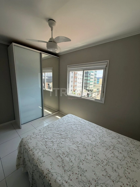 APARTAMENTO DE FRENTE MOBILIADO NO CENTRO DE CAPÃO DA CANOA: 4ª foto da galeria de imagens do imóvel