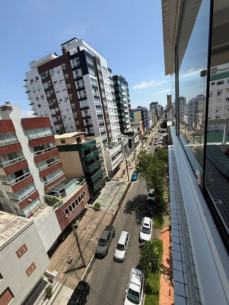 APARTAMENTO DE FRENTE MOBILIADO NO CENTRO DE CAPÃO DA CANOA: 7ª foto da galeria de imagens do imóvel