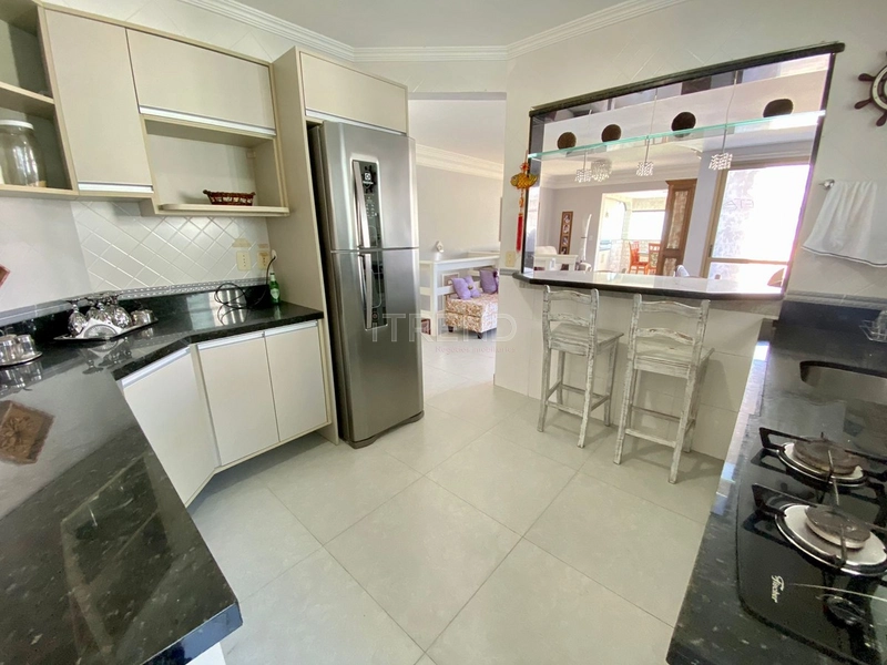 Cobertura duplex com piscina: 12ª foto da galeria de imagens do imóvel