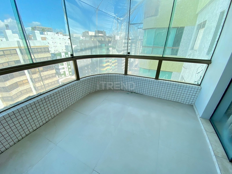 Cobertura duplex com piscina: 27ª foto da galeria de imagens do imóvel
