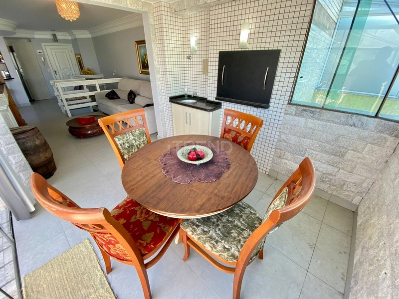 Cobertura duplex com piscina: 15ª foto da galeria de imagens do imóvel