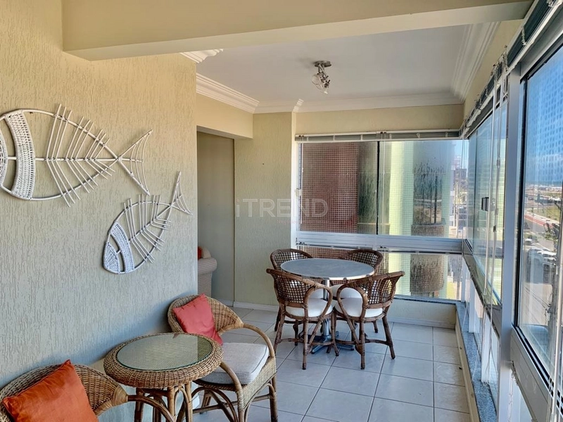 Belíssimo apartamento de frente para o mar: 21ª foto da galeria de imagens do imóvel