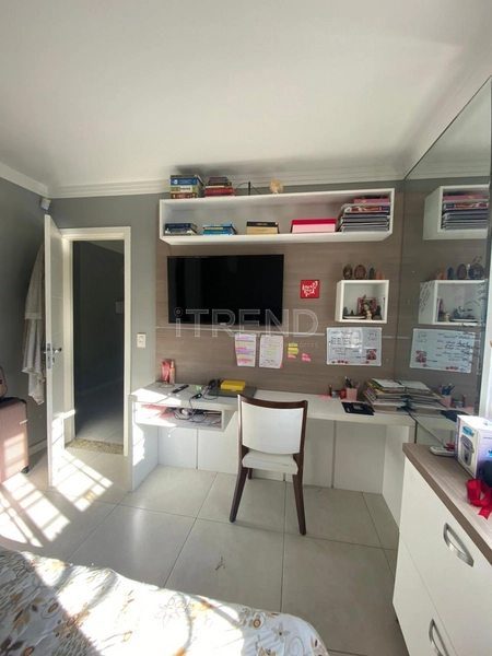 Casa na Zona Nova: 2ª foto da galeria de imagens do imóvel