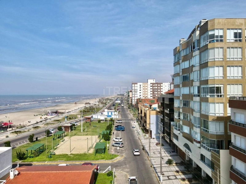 Com vista cinematográfica para o mar: 38ª foto da galeria de imagens do imóvel