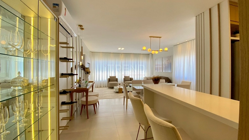 Apartamento no Navegantes, em prédio de alto padrão.: 2ª foto da galeria de imagens do imóvel