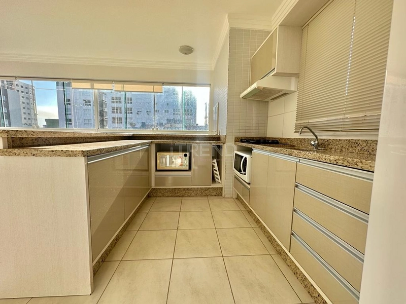 Amplo apartamento e bem iluminado: 13ª foto da galeria de imagens do imóvel